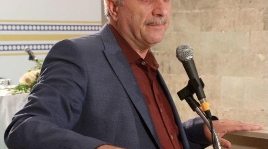 Şair Nurullah Gen&ccedil; Peygamber Sevgisi Ve Şiiri Anlattı