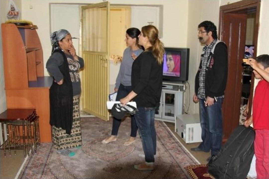 Başkale Belediyesinden "y&uuml;ksekova İle El Ele" Kampanyası