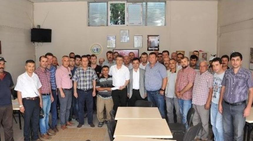 İş&ccedil;ilere Ramazan Bayramı Alışveriş &Ccedil;ekleri Dağıtıldı