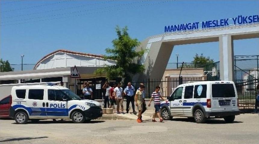 Manavgat&rsquo;ta Ma&ccedil; Tartışması Kavgaya D&ouml;n&uuml;şt&uuml;