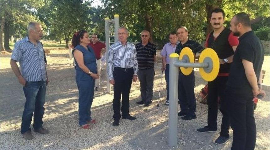 Başkan Acar Engelli Vatandaşlar İ&ccedil;in Yapılan Parkı İnceledi