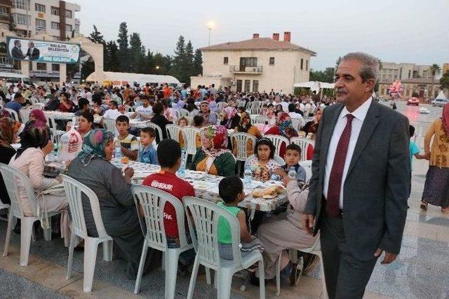 En Kapsamlı İftar