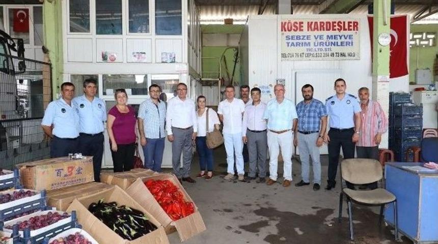 Salihli Hal Esnafına B&uuml;y&uuml;kşehirden Ziyaret