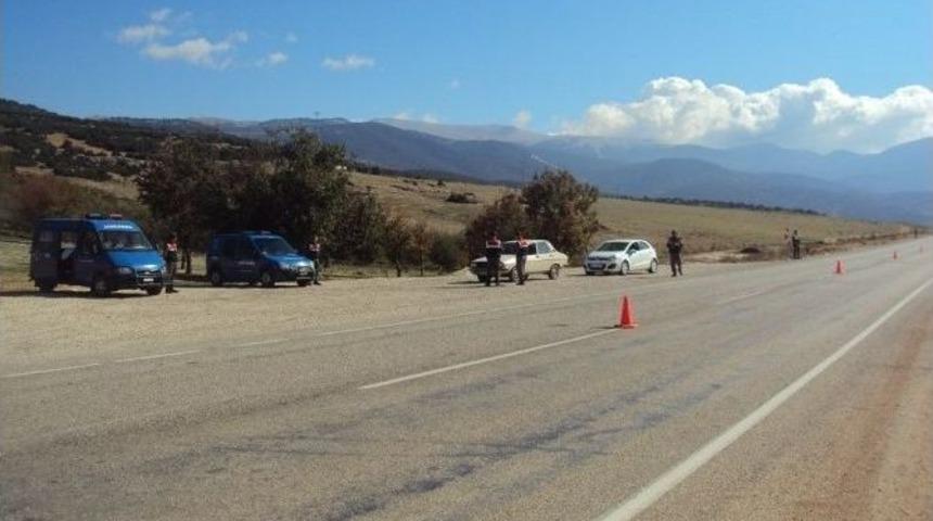 Elmalı Jandarma Genel Trafik Uygulamalarına Devam Ediyor