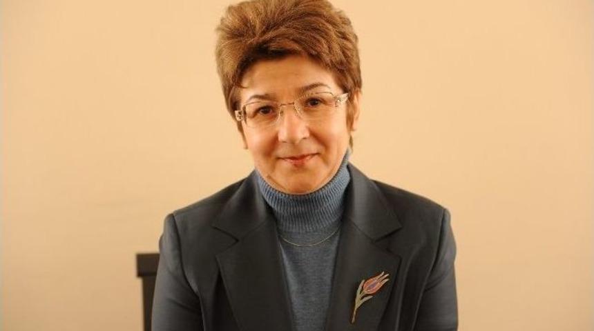 Akademisyen İlker&rsquo;den Eflatun H&uuml;z&uuml;nler