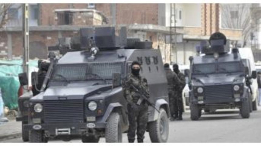 Batman&rsquo;da Ka&ccedil;ak Sigara Operasyonu