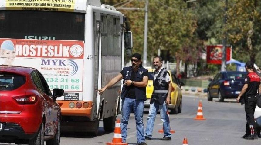 Antalya Polisinden 40 Derecede Asayiş Kontrol&uuml;