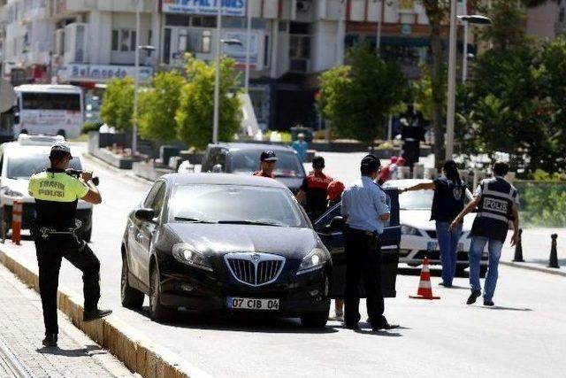 Antalya Polisinden 40 Derecede Asayiş Kontrolü