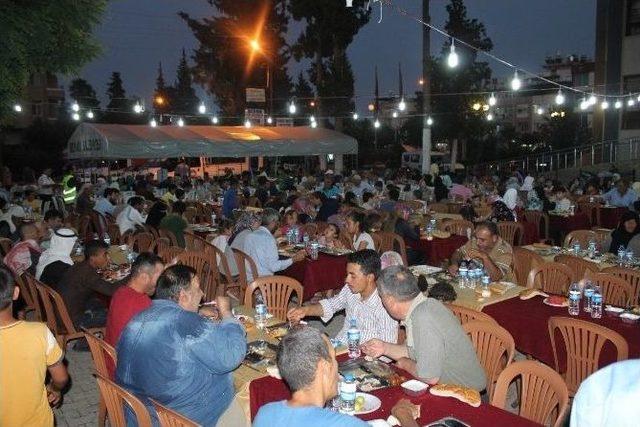 Reyhanlı Belediyesi’den Yetimlere İftar