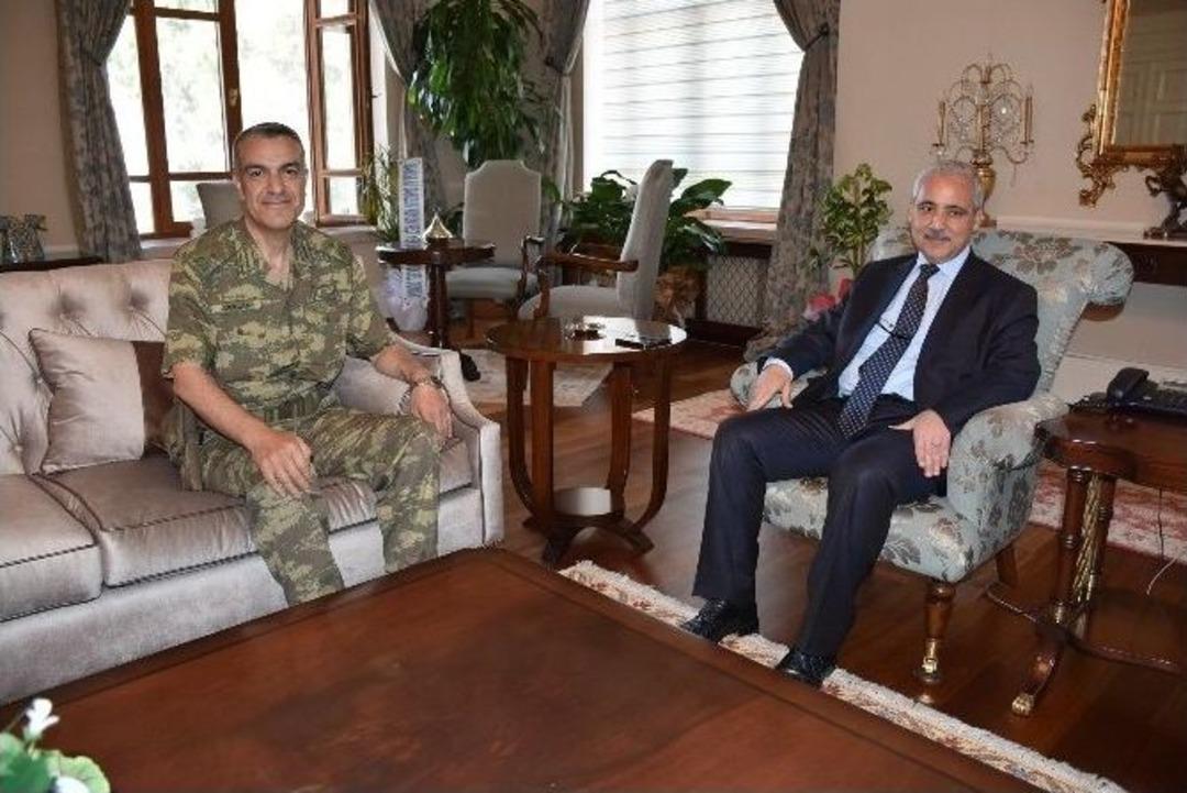 Vali G&uuml;ven&ccedil;er&rsquo;e Nezaket Ziyaretleri S&uuml;r&uuml;yor