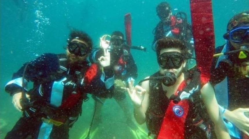 Sualtında Mezuniyet T&ouml;reni