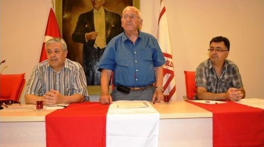 Ayvalıkg&uuml;c&uuml; Belediyespor Yeni Y&ouml;netimini Se&ccedil;ti