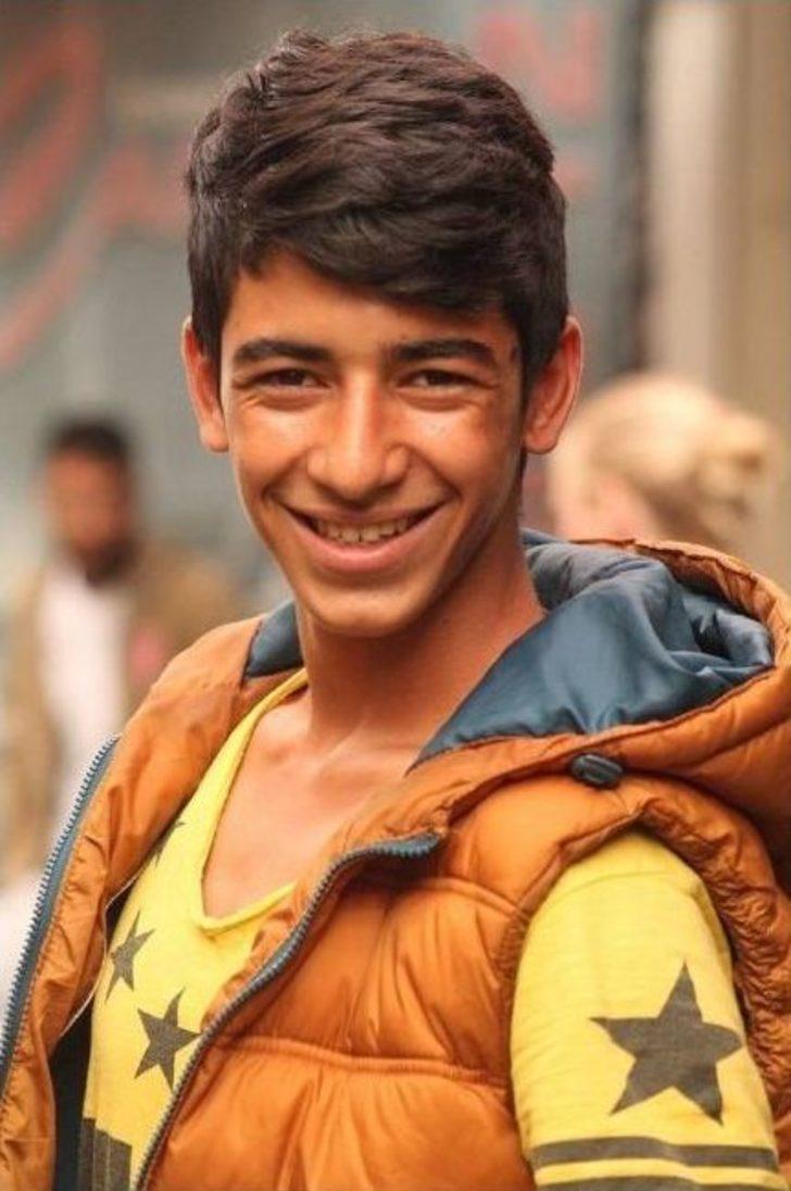 Motosiklet Kazasında Ölen Kuzenler Gözyaşları Arasında Toprağa Verildi G2