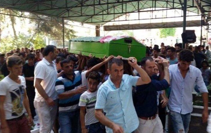 Motosiklet Kazasında Ölen Kuzenler Gözyaşları Arasında Toprağa Verildi G3