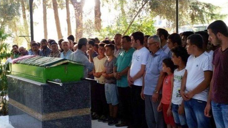 Motosiklet Kazasında Ölen Kuzenler Gözyaşları Arasında Toprağa Verildi G4