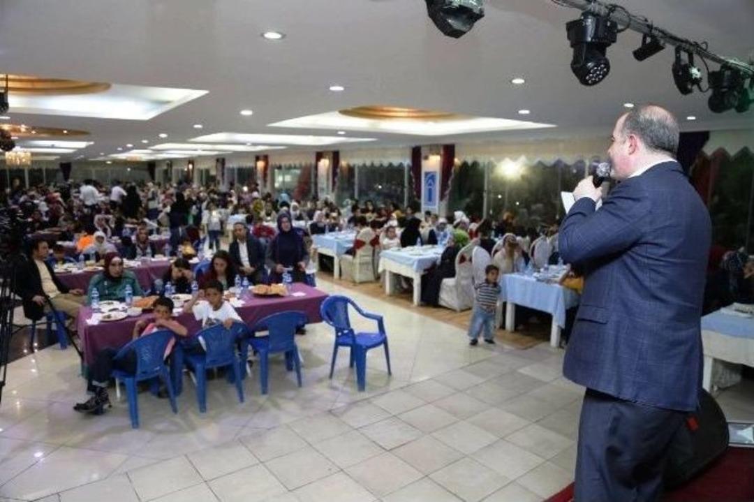 Vanlı Yetimler İftar Sofrasında Buluştu