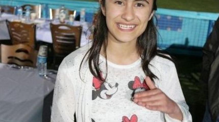 Başbakan Yıldırım’dan Teog Birincisi Marya’ya Burs Sözü