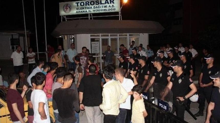 Adana’da Elektrik Kesintisi Tepkisi