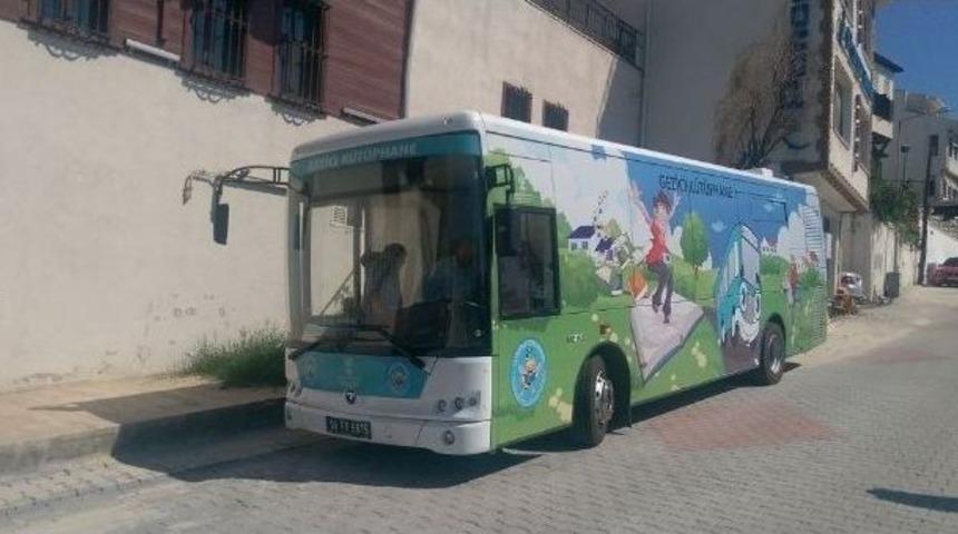 Tekirdağ&rsquo;a Gezen K&uuml;t&uuml;phane