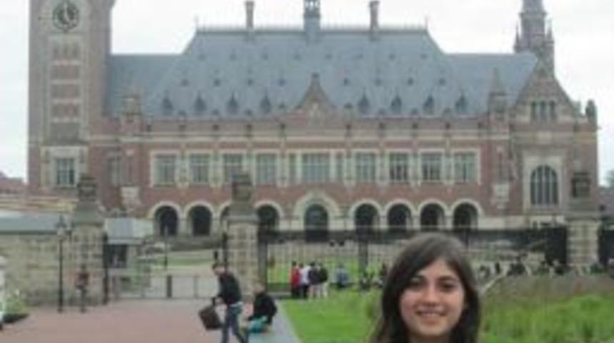 Hukuk &Ouml;ğrencisinden Uluslararası Başarı