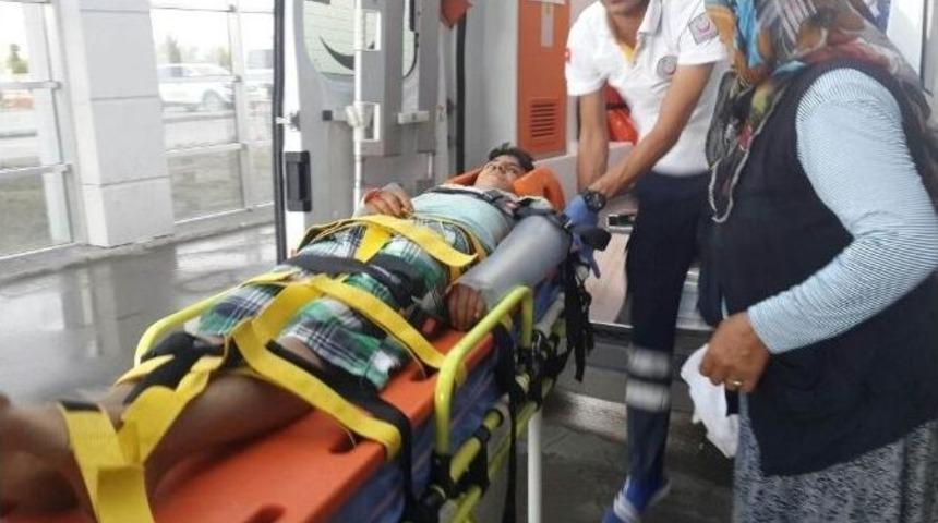 Bisikletiyle Balkondan D&uuml;şen &Ccedil;ocuk Yaralandı