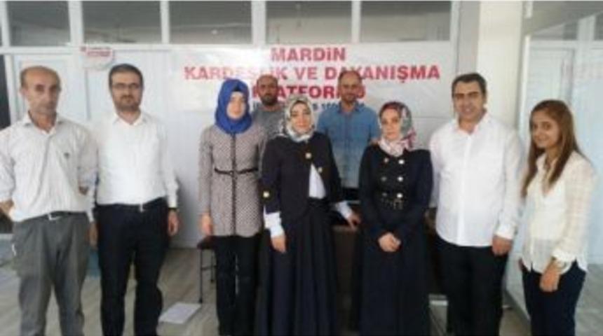 Ak Partili Alkış Ter&ouml;r Mağdurları İle Bir Araya Geldi