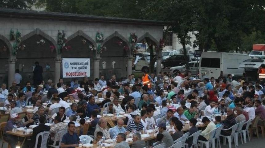 Seyyid Burhanettin Vakfı İftar Yemeğinin Sponsoru Ticaret Odası Oldu