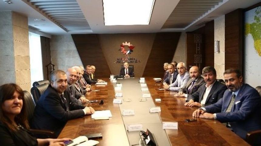 Ato Yönetimi Sanayi Bakanı Özlü’yü Ziyaret Etti