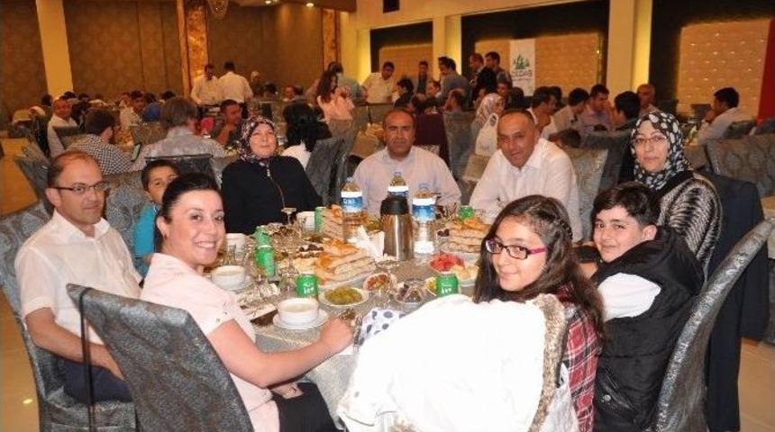 &Ccedil;edaş, Şehit Aileleri Ve Kurum Personelini İftarda Buluşturdu