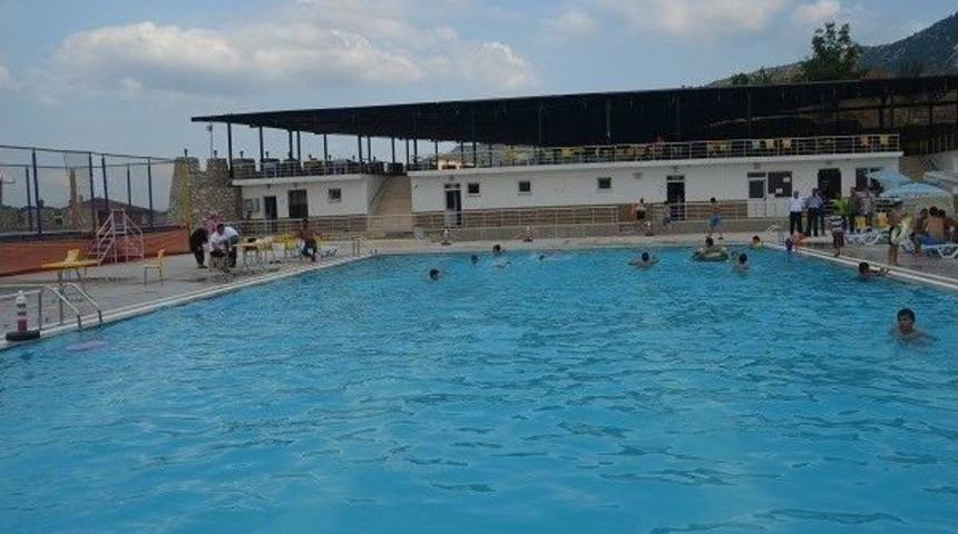 Bayırk&ouml;y&rsquo;de Yaz Y&uuml;zme Kursu Başlıyor