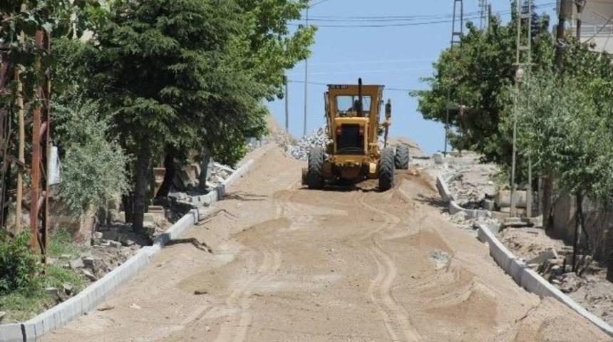 Esentepe Mahallesi&rsquo;nde Yol D&uuml;zenleme &Ccedil;alışmaları S&uuml;r&uuml;yor
