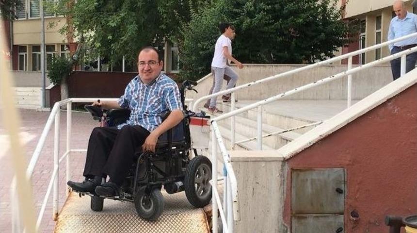 Bu İşi Yeni Vali &Ccedil;&ouml;zer