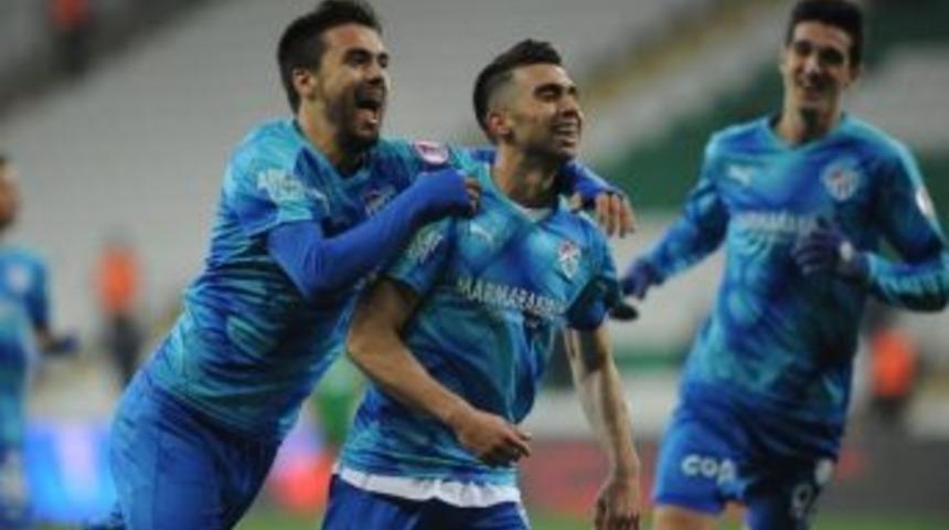 Bursaspor 3 Oyuncusunu Bandırmaspor&rsquo;a G&ouml;nderiyor