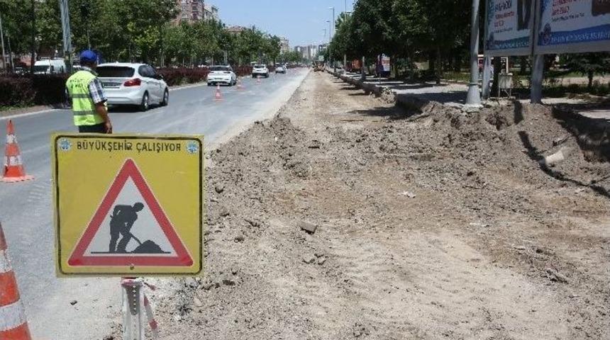 Tıkanan Yollar Bir Bir A&ccedil;ılıyor