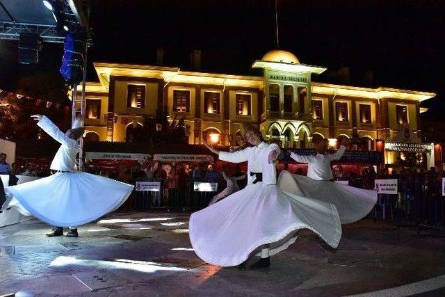 Sema Gösterisine Vatandaşlardan Yoğun İlgi