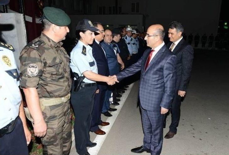 Vali Demirtaş, Emniyet Ve Jandarmadan Brifing Aldı G1