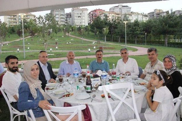 Ak Parti Nilüfer’den Birlik İftarı