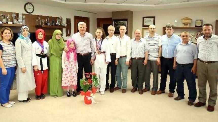 Başkan Karaosmanoğlu, İmam Hatiplilerle Buluştu