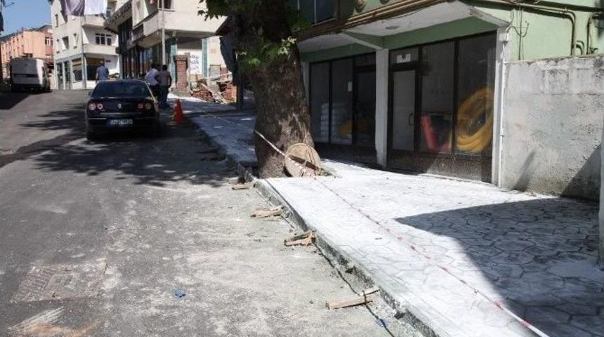 Başiskele&rsquo;de Yol Yapım &Ccedil;alışmaları Devam Ediyor