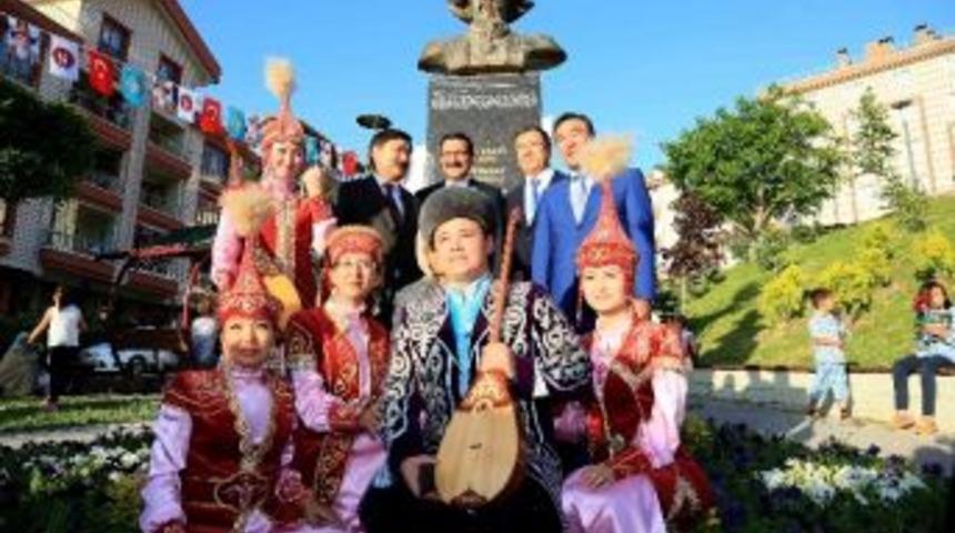 S&uuml;yinbay Aronulı Anıtı Ke&ccedil;i&ouml;ren&rsquo;de A&ccedil;ıldı