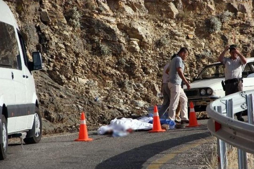 Kekik Toplamak İsterken Kayalıklardan D&uuml;şerek Hayatını Kaybetti