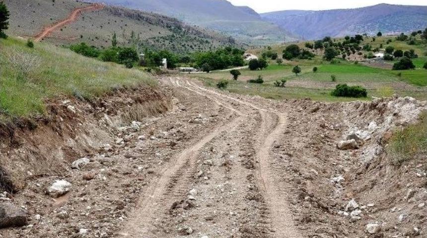 Arapgir İl&ccedil;esinde Yeni Yollar A&ccedil;ılıyor