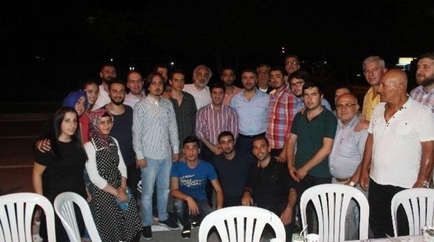 Ak Parti Seyhan İl&ccedil;eden Sahur Programı