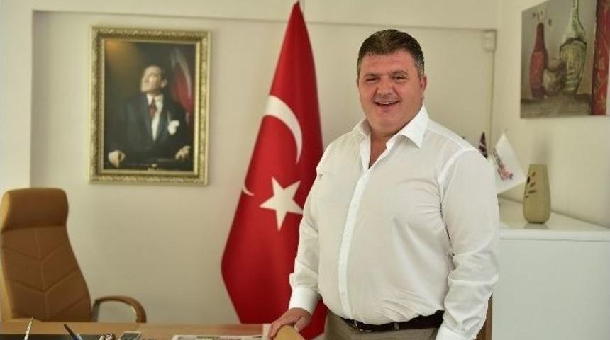 İşadamı Aktan Manisaspor İ&ccedil;in Adaylığını A&ccedil;ıkladı