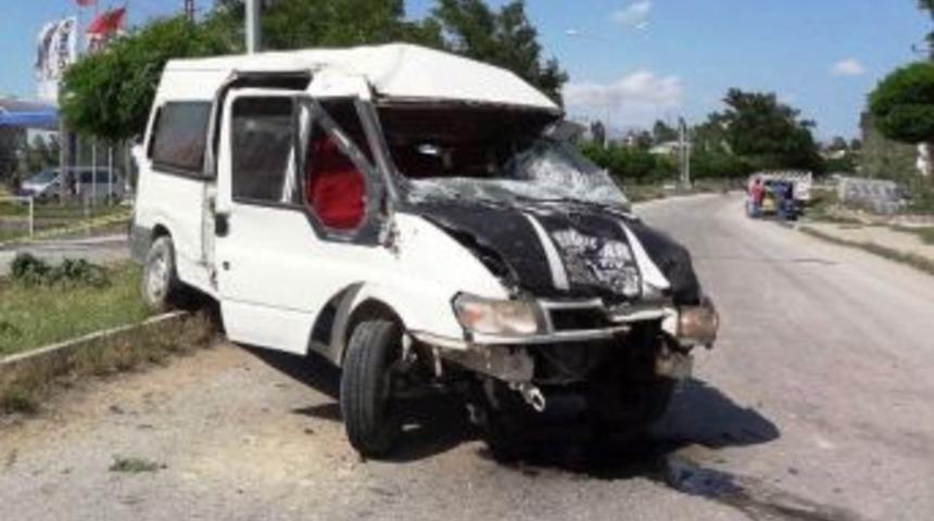 Erciş&rsquo;te Trafik Kazası; 7 Yaralı