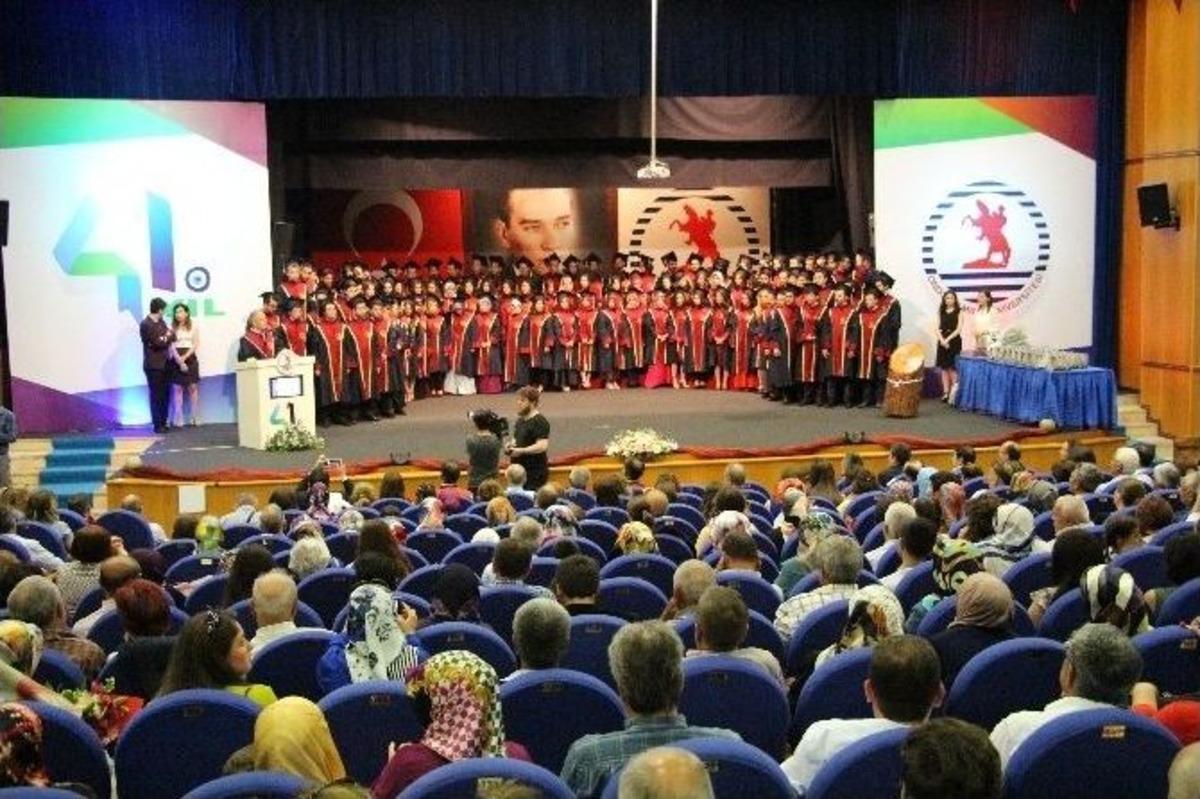 Om&uuml;&rsquo;den Diş Hekimliği 107 Mezun Verdi