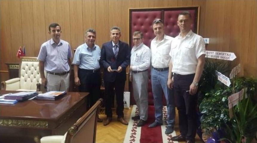 Boz&uuml;y&uuml;k Girişimciliği Destekleme Derneğinden Vali Elban&rsquo;a Ziyaret