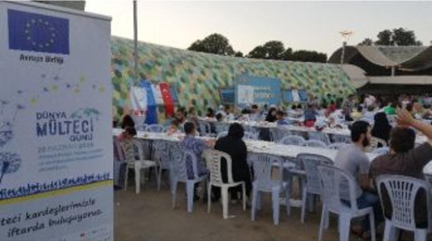 Bursa&rsquo;da M&uuml;lteciler İftar Sofrasında Buluştu