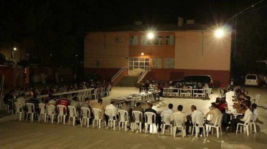 Gen&ccedil;ler Tugva&rsquo;nın Sahur Programında Bir Araya Geldi