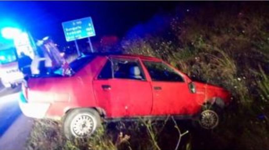 Otomobil Şarampole U&ccedil;tu: 3 Yaralı